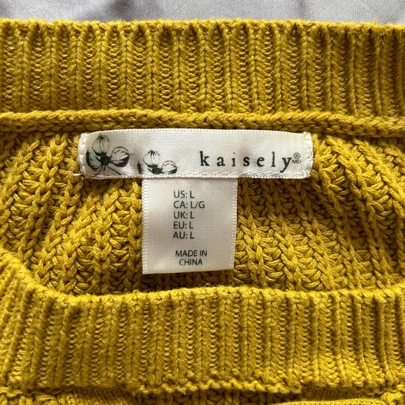 3 items for $30 Sweater gold tie front - Picture 8 of 9